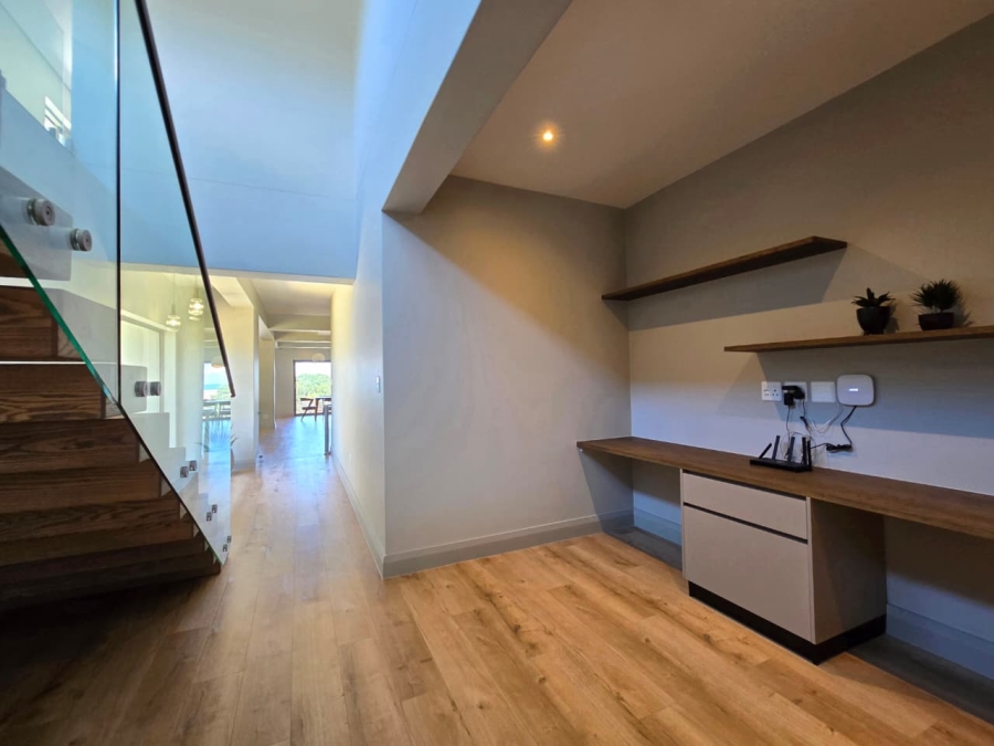 4 Bedroom Property for Sale in Outeniqua Strand Western Cape